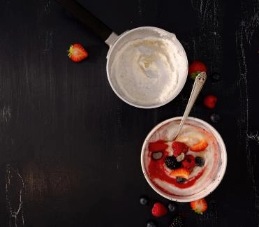 Griessbrei mit Beeren